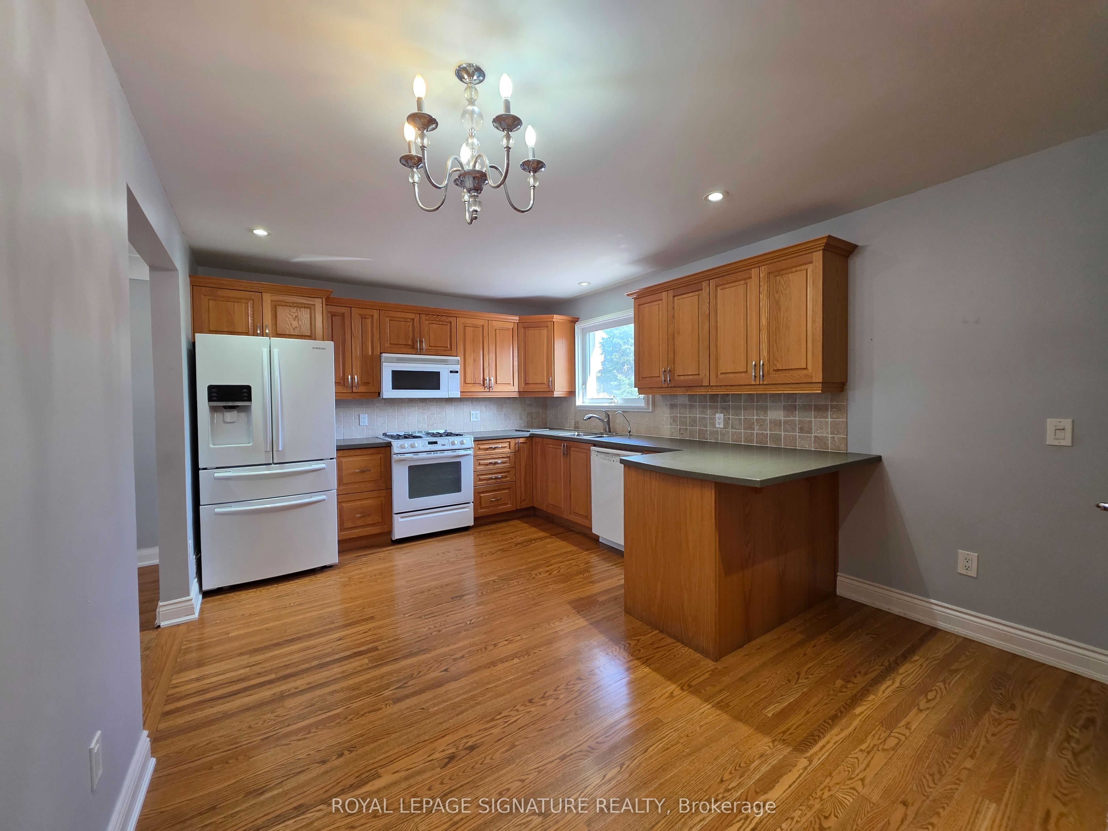 Additional image 5 of Upper Level-100 Corman Avenue, Hamilton, ON, L8G 3W2