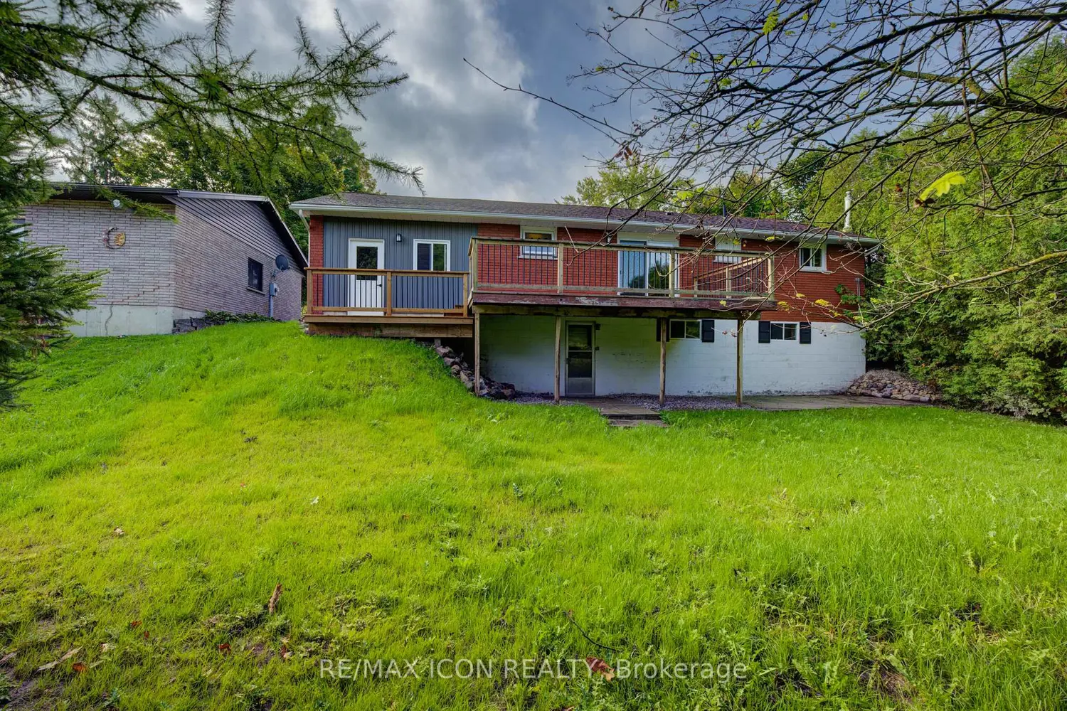 Additional image 14 of 721 Waterloo Street