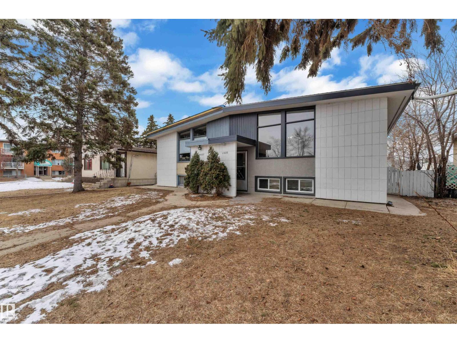 Additional image 2 of 11429 39 Avenue NW, Edmonton, AB, T6J0M5