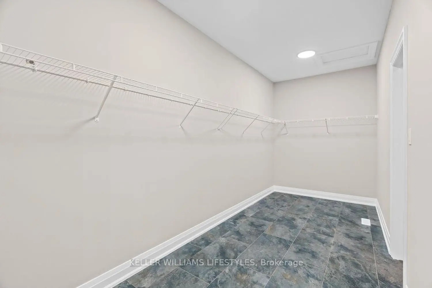 Additional image 14 of 54 East Glen Drive