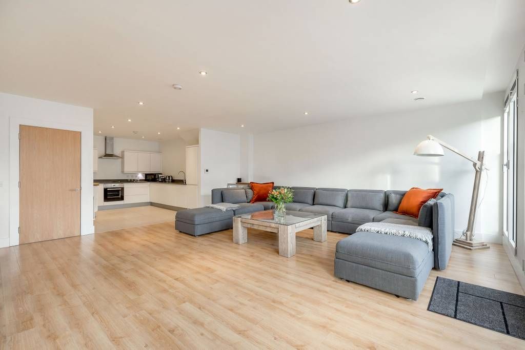 Additional image 5 of 3 bed flat to rentShandwick Place, Edinburgh EH2