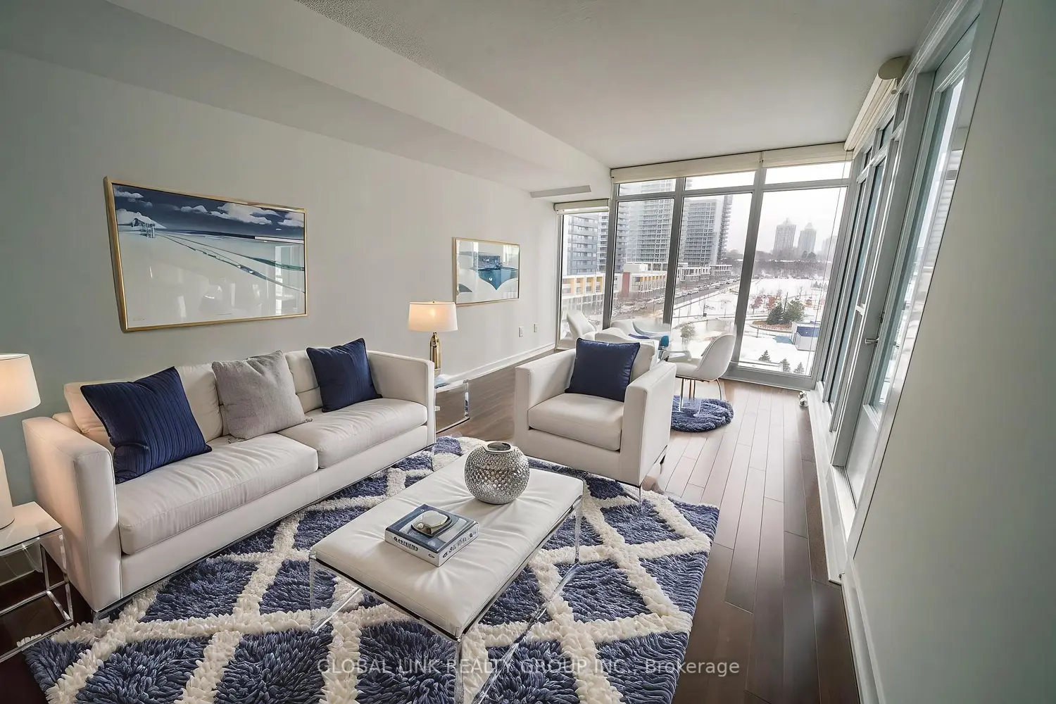 121 Mcmahon Drive 915
