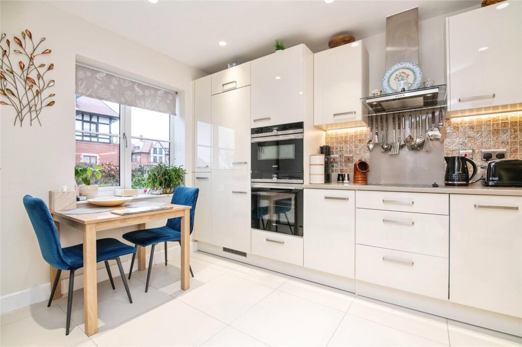 Additional image 3 of Woodland Drive, Great Alne, Alcester, Warwickshire, B49