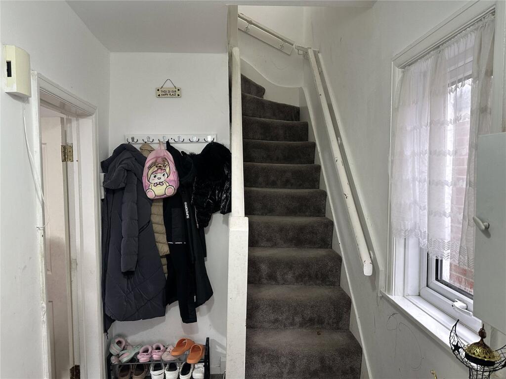 Additional image 18 of Redthorn Grove, Birmingham, West Midlands, B33