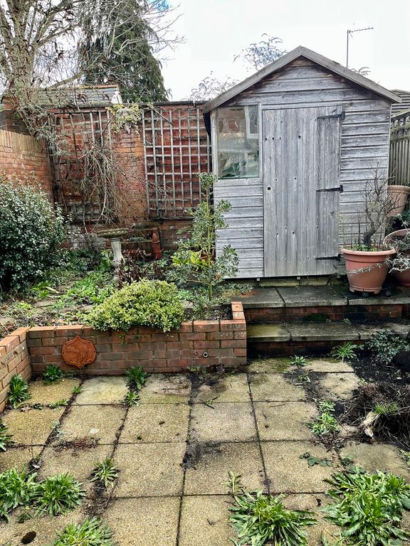 Additional image 16 of 2 bed semi-detached house to rentHavelock Road, Wokingham RG41