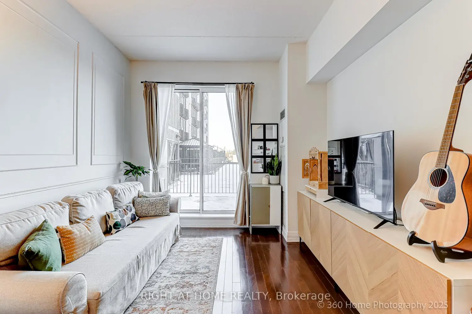 Additional image 4 of 2737 Keele Street 203