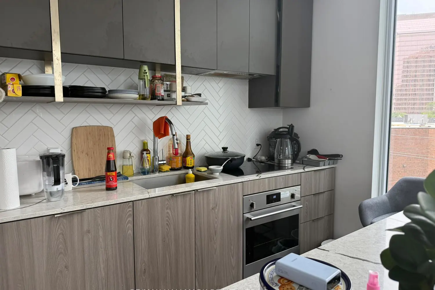 Additional image 11 of 15 Holmes Avenue 407