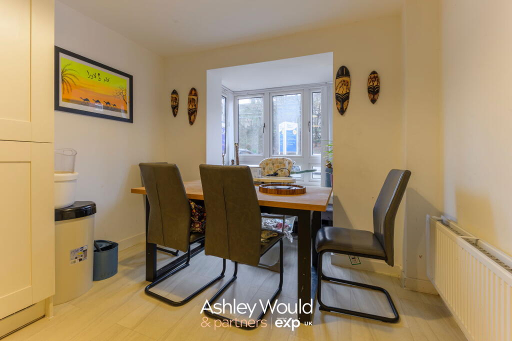 Additional image 3 of Rednall, B31 2GY