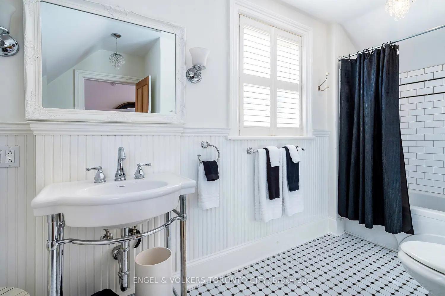 Additional image 13 of 13 Huron Street