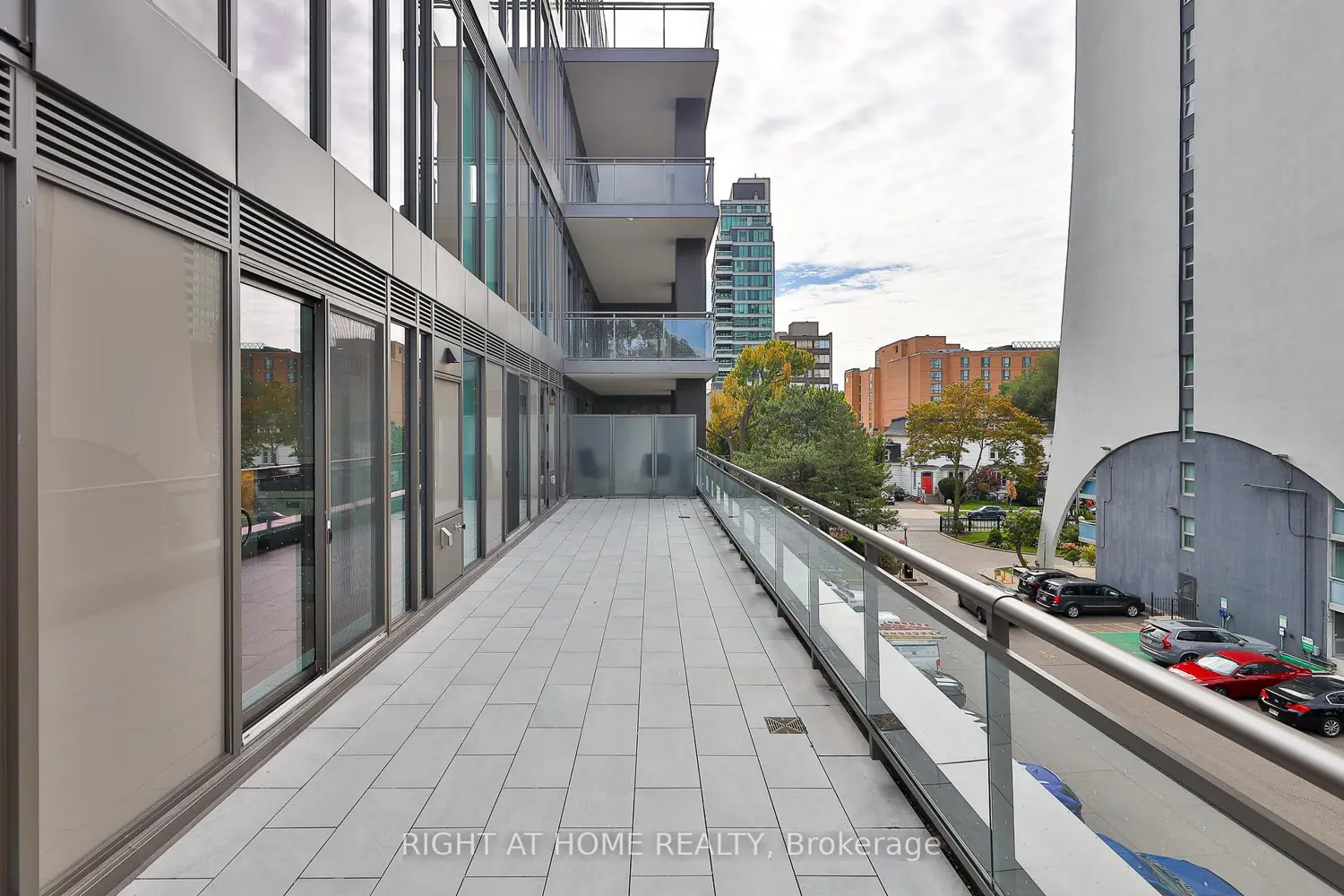 Additional image 17 of 10 Prince Arthur Avenue 302