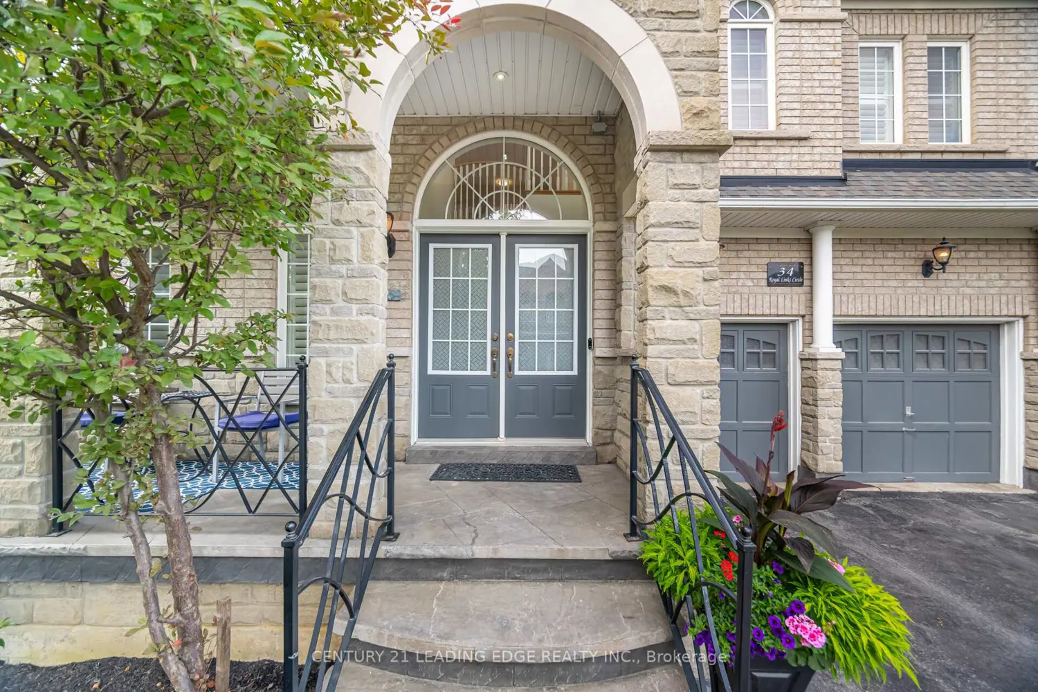 Additional image 2 of 34 Royal Links Circle