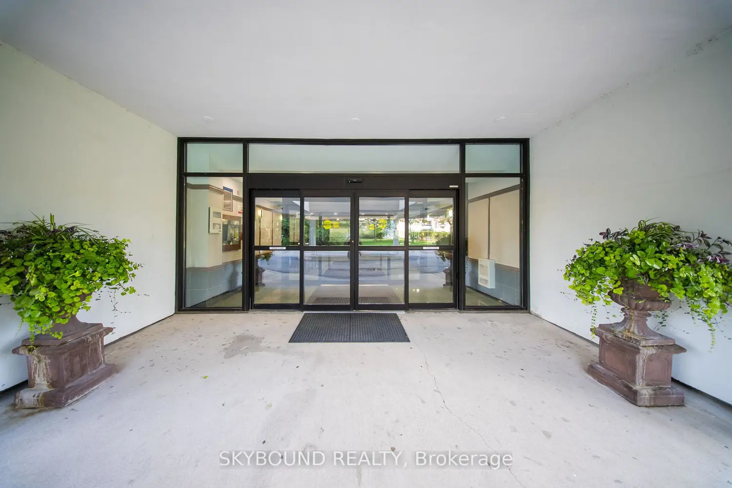 Additional image 2 of 355 Rathburn Road 1204