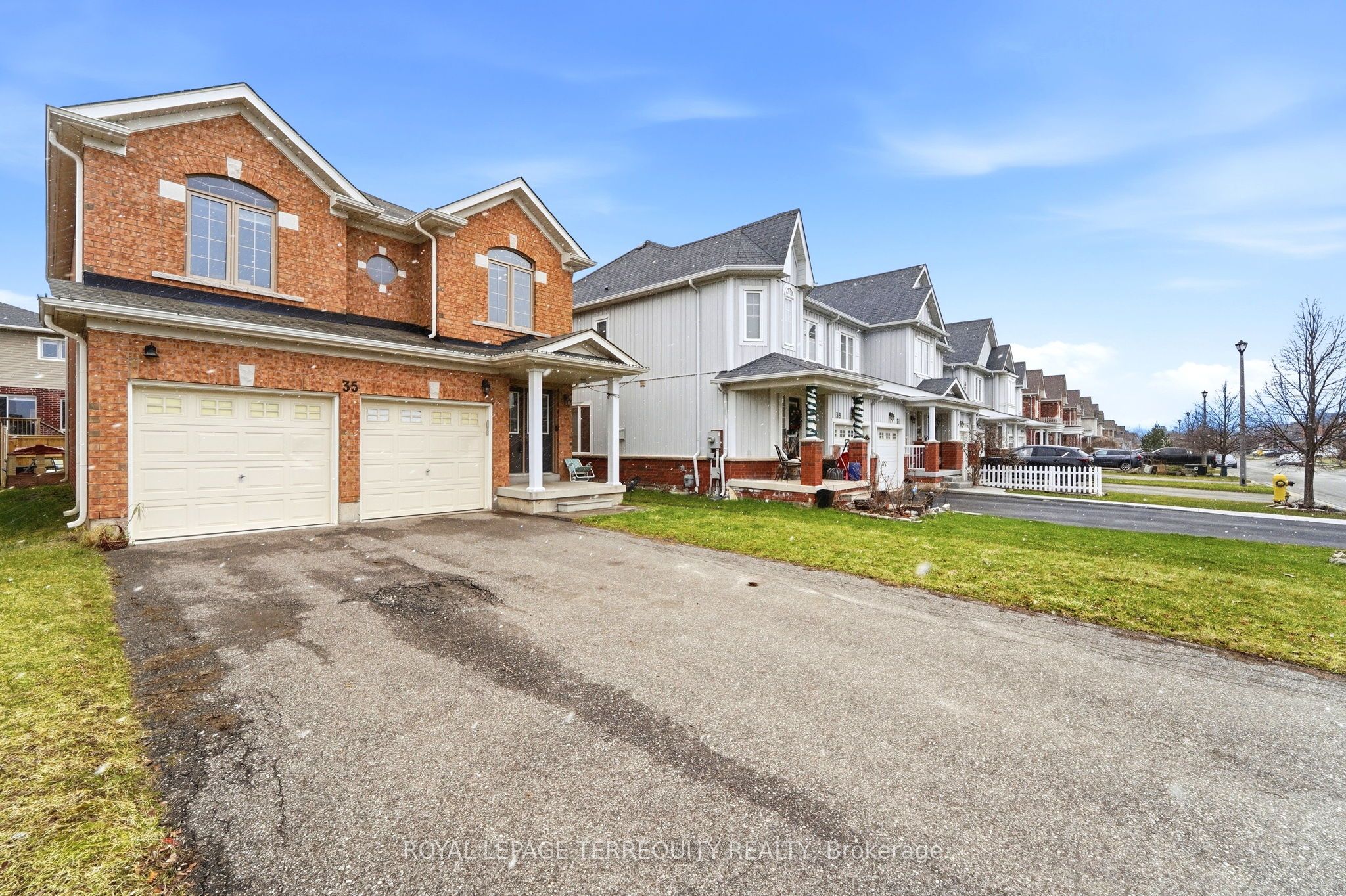 35 Colonel Lyall Street, St. Catharines, ON, L2P 0B3