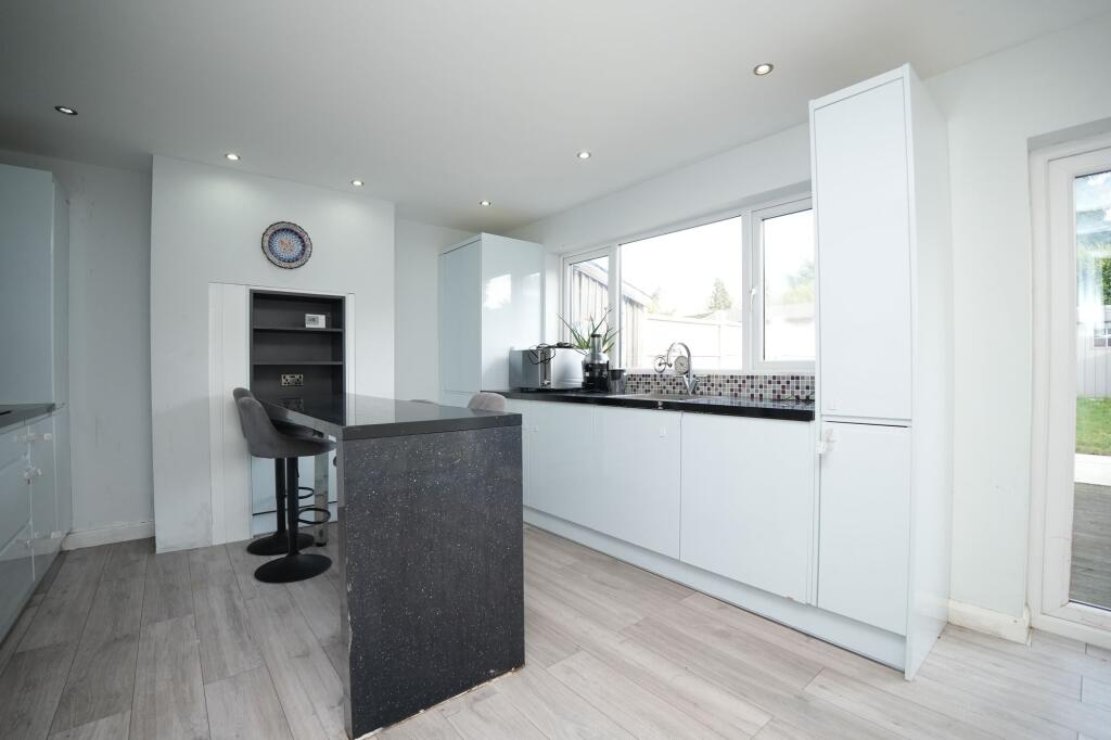 Additional image 4 of Fox Hollies Road, Hall Green, B28