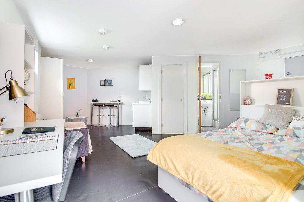 Additional image 18 of Birmingham | Student | September | B4