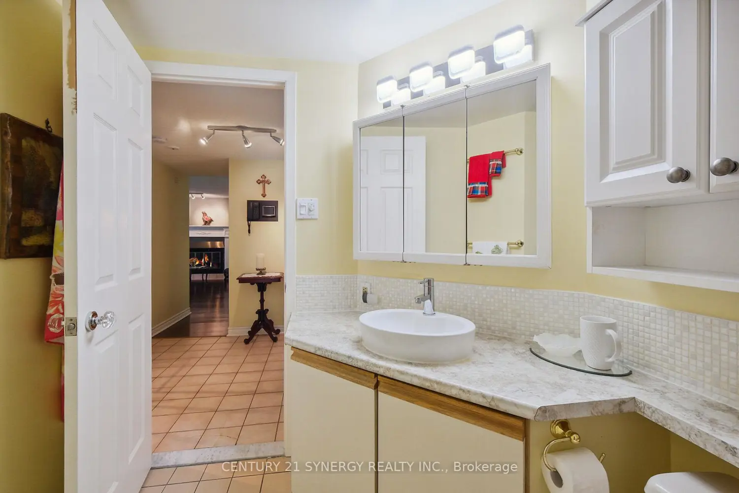 295 Gilmour Street 104 photo 2