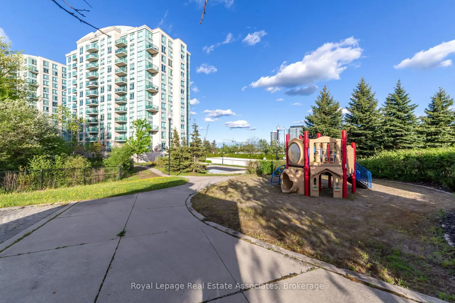 Additional image 16 of 2545 Erin Centre Boulevard 1713