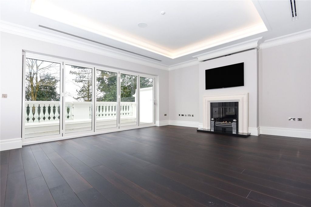 Additional image 4 of 3 bed flat to rentThe Ridge, Ridgemount Road, Sunningdale, Berkshire SL5