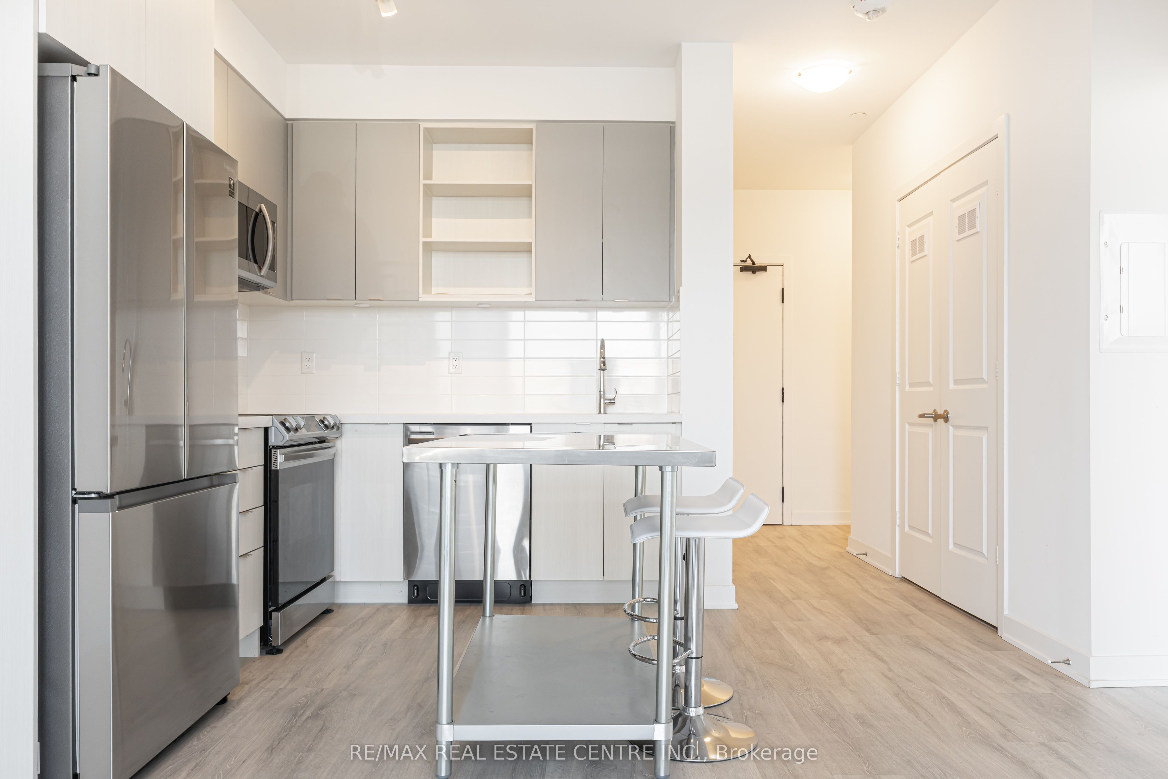 Additional image 6 of 108-4675 Metcalfe Avenue, Mississauga, ON, L5M 4N7