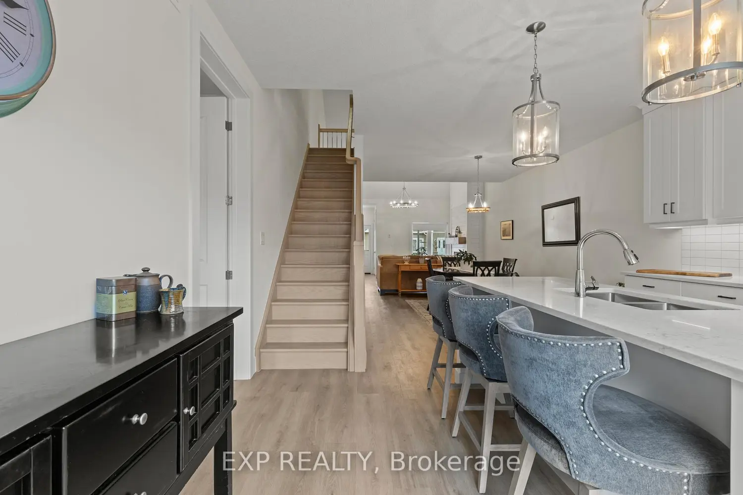 Additional image 11 of 744 Nelson Street 31