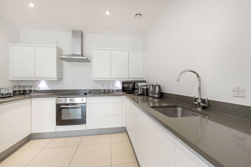 Additional image 7 of 3 bed flat to rentShandwick Place, Edinburgh EH2