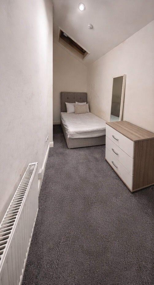 Additional image 2 of Room 5