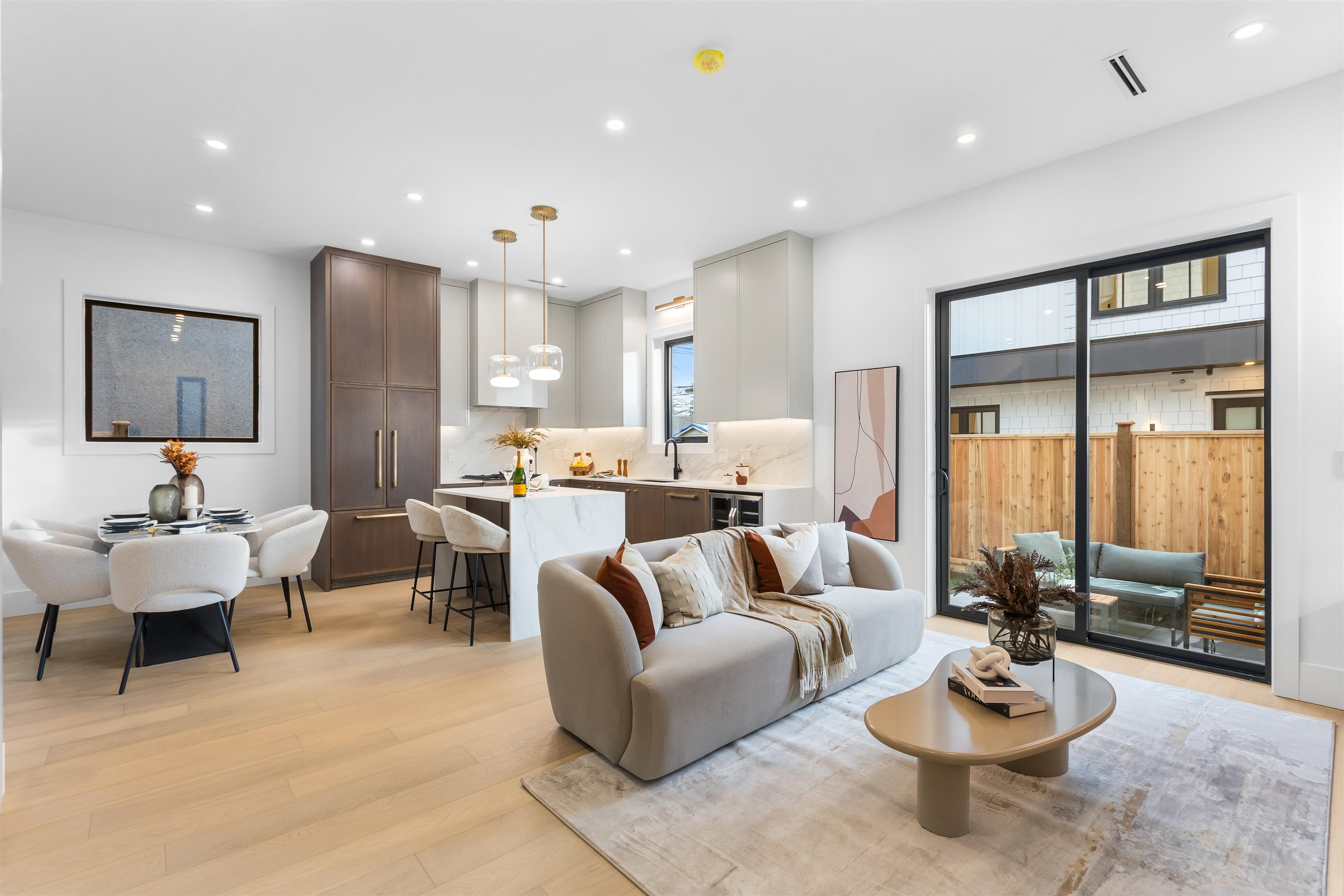 2-546 46th Avenue E, Vancouver, BC, V5W 2A3