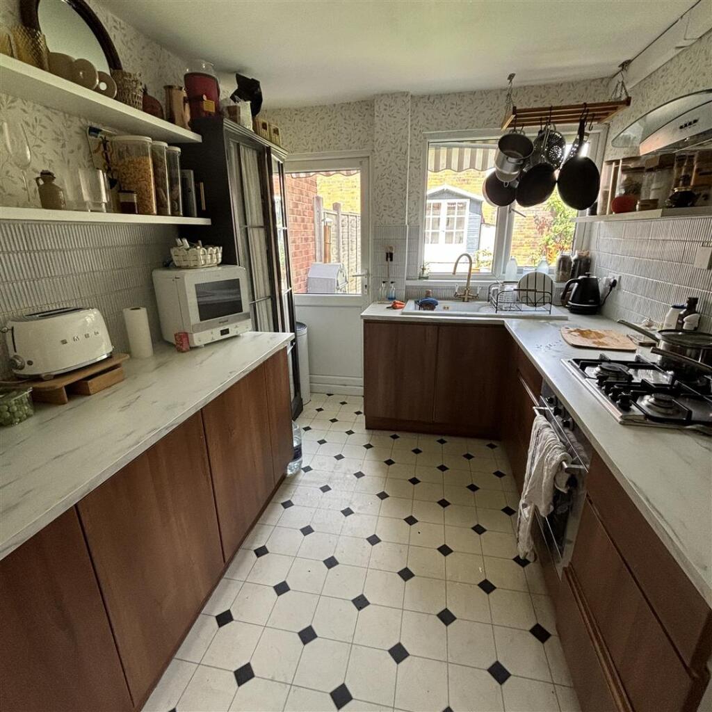 Additional image 4 of Silverlands Close, Hall Green, Birmingham