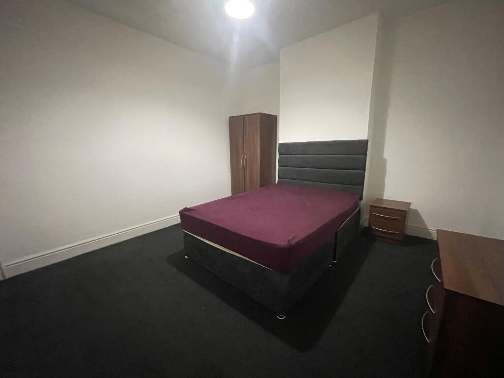 Additional image 7 of Room 4, Alexander Road