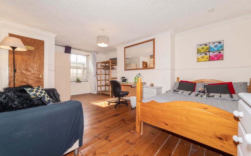 Additional image 3 of 9 bed flat to rentGranville Street, Glasgow G3