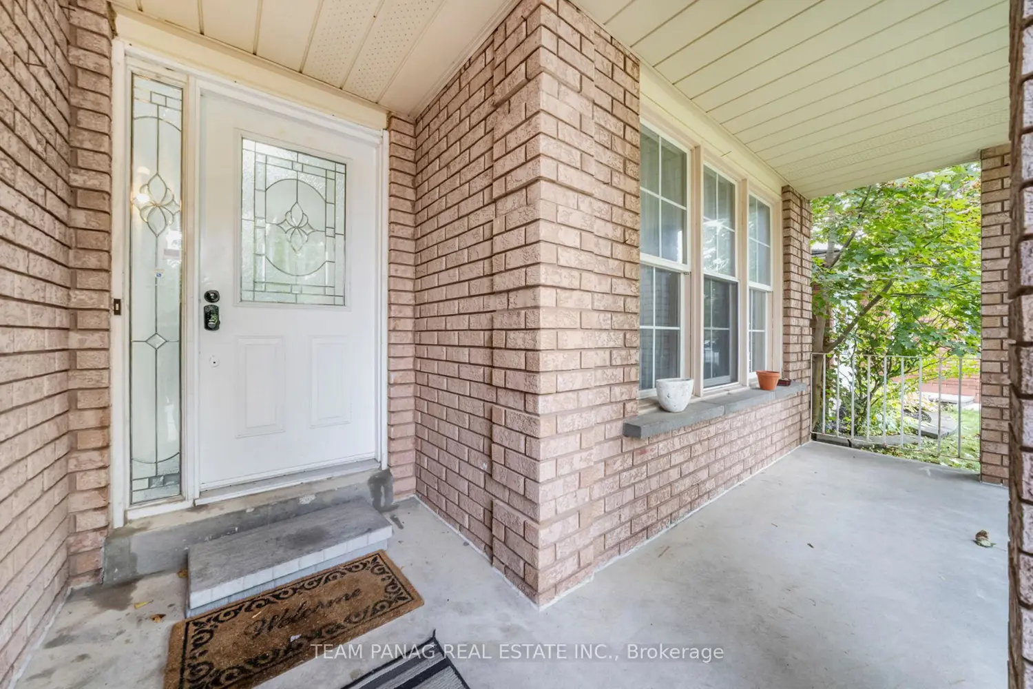 Additional image 2 of 6 Coronation Circle