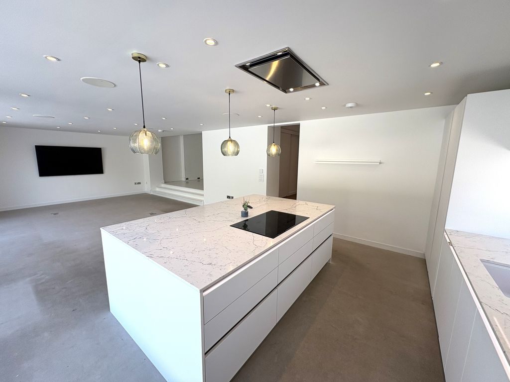 Additional image 2 of 6 bed detached house to rentKing's Gate, The West End, Aberdeen AB15
