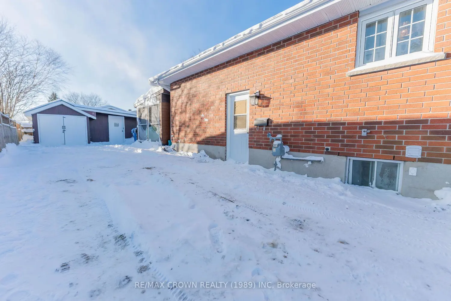 Additional image 19 of 17 Champlain Crescent