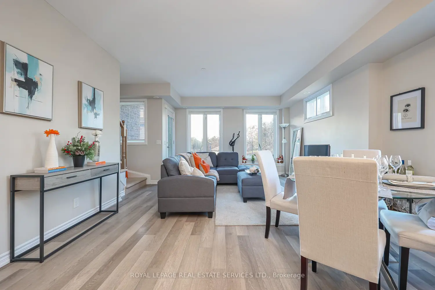 Additional image 3 of 30 Carnation Avenue 92