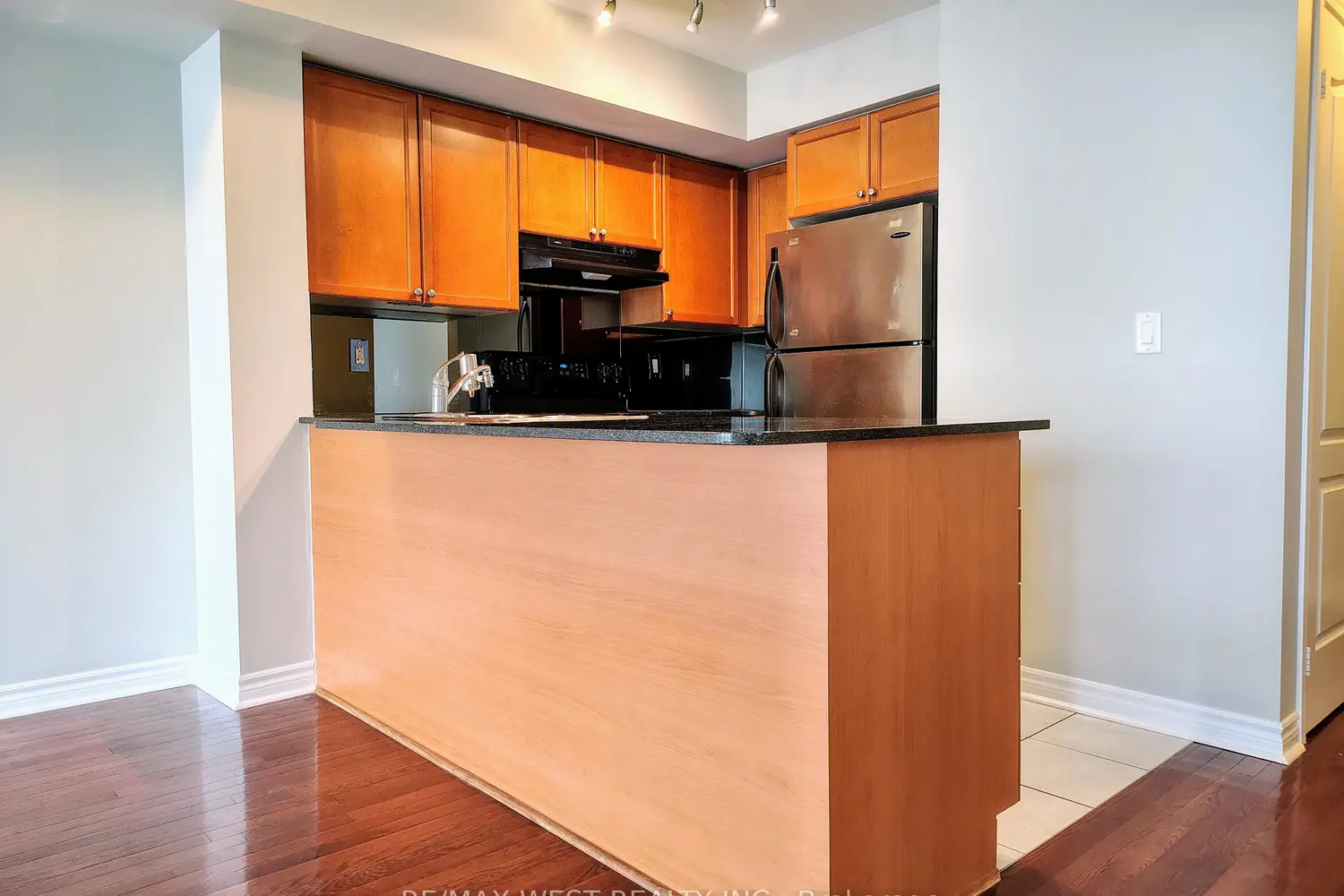 Additional image 7 of 1 Elm Drive 1301