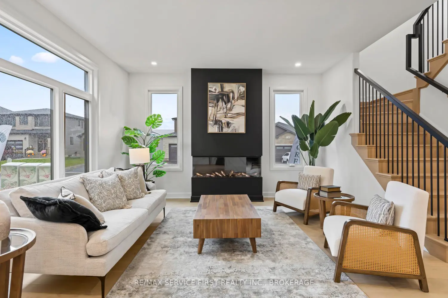 Additional image 5 of 1366 Woodfield Crescent