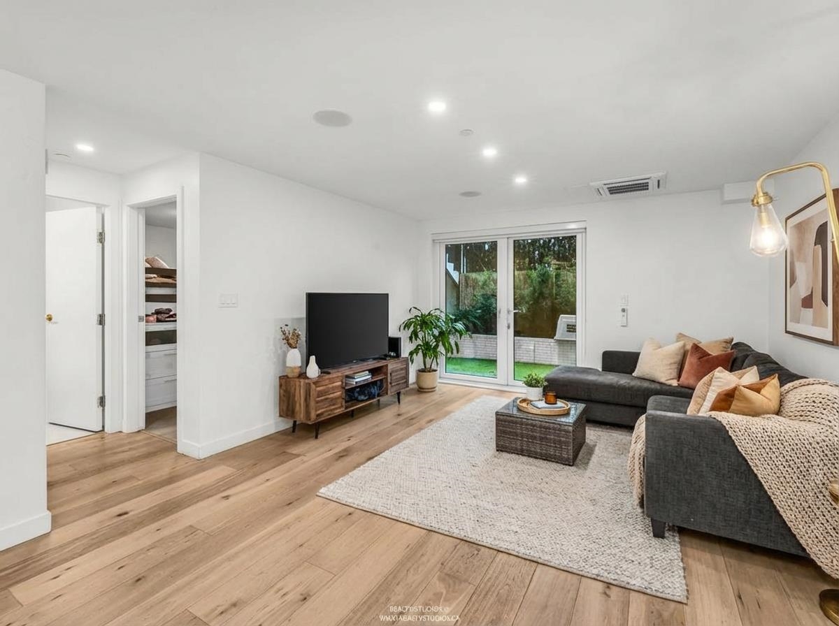 Additional image 6 of 102-649 3rd Street E, North Vancouver, BC, V7L 1G6