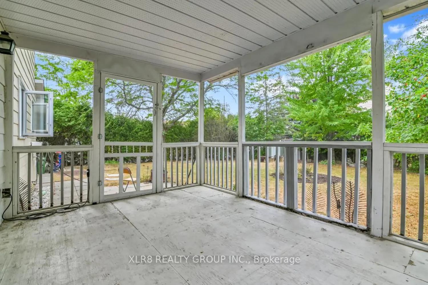 12 John Sidney Crescent photo 3