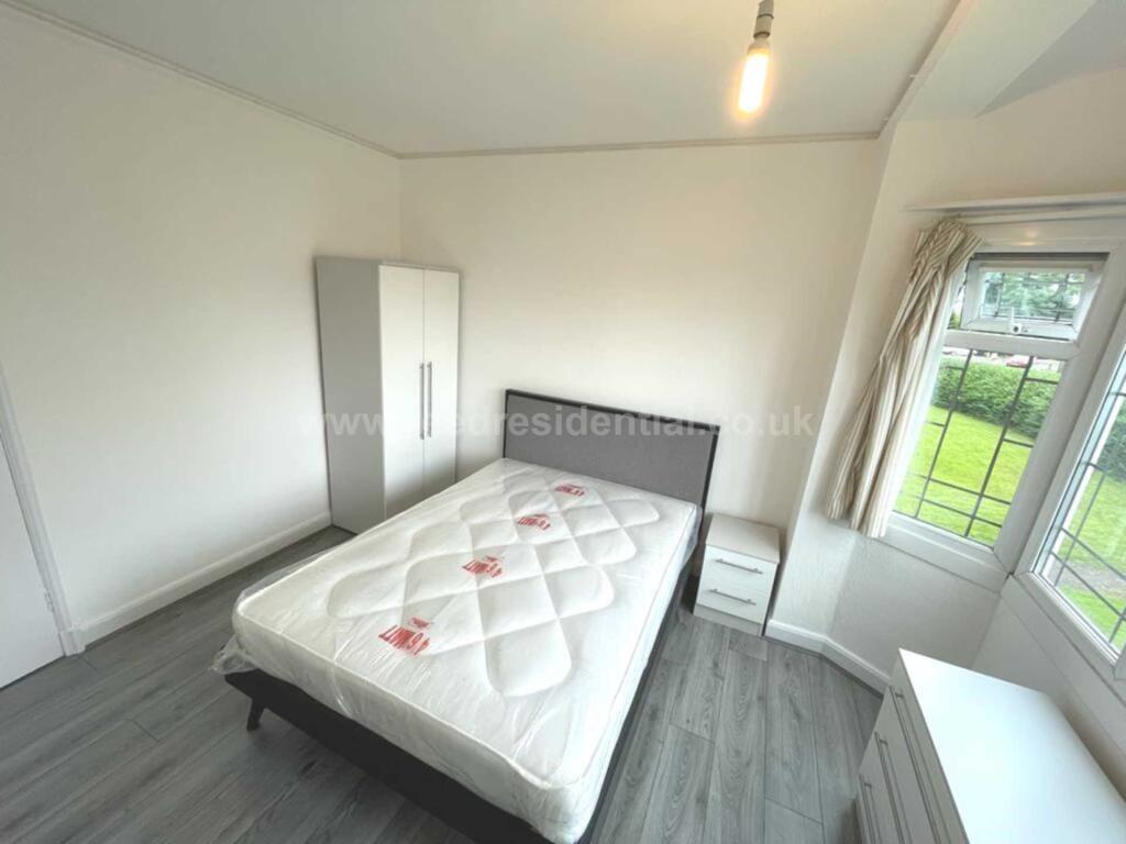 Additional image 7 of Flat 8 Weoley Court, 201 Gibbins Rd, West Midlands, B29