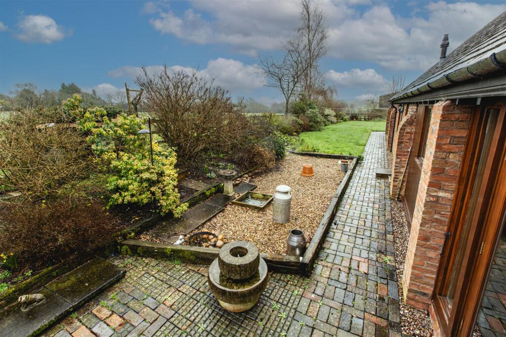 Additional image 25 of Barkers Lane, Wythall