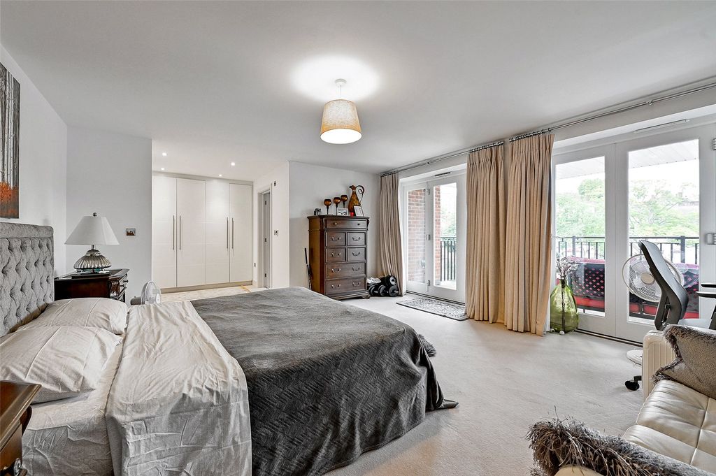 Additional image 11 of 3 bed flat to rentEton Thameside, 15 Brocas Street, Eton, Windsor SL4