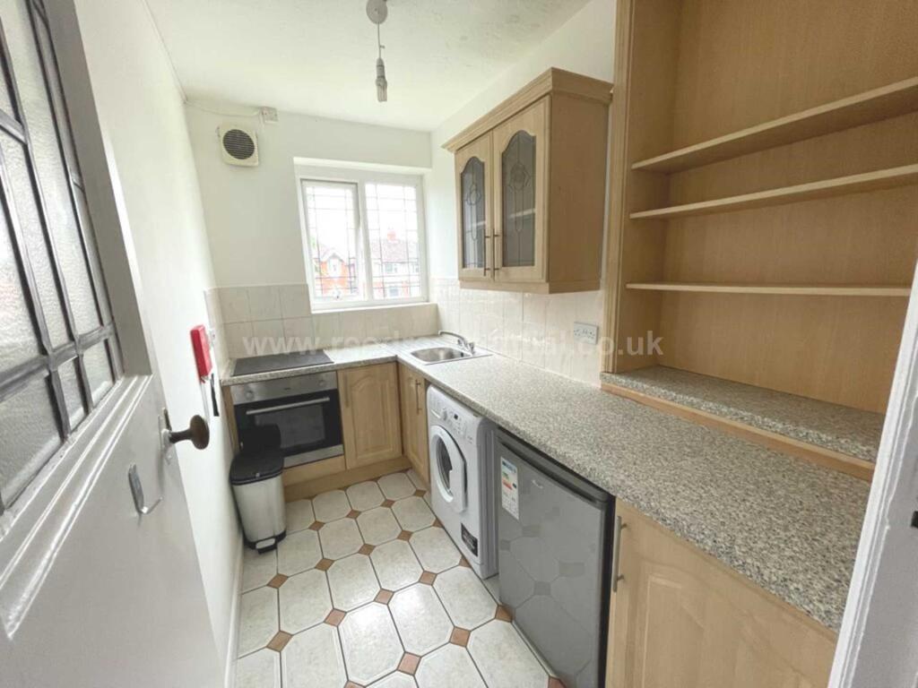 Additional image 9 of Flat 8 Weoley Court, 201 Gibbins Rd, West Midlands, B29