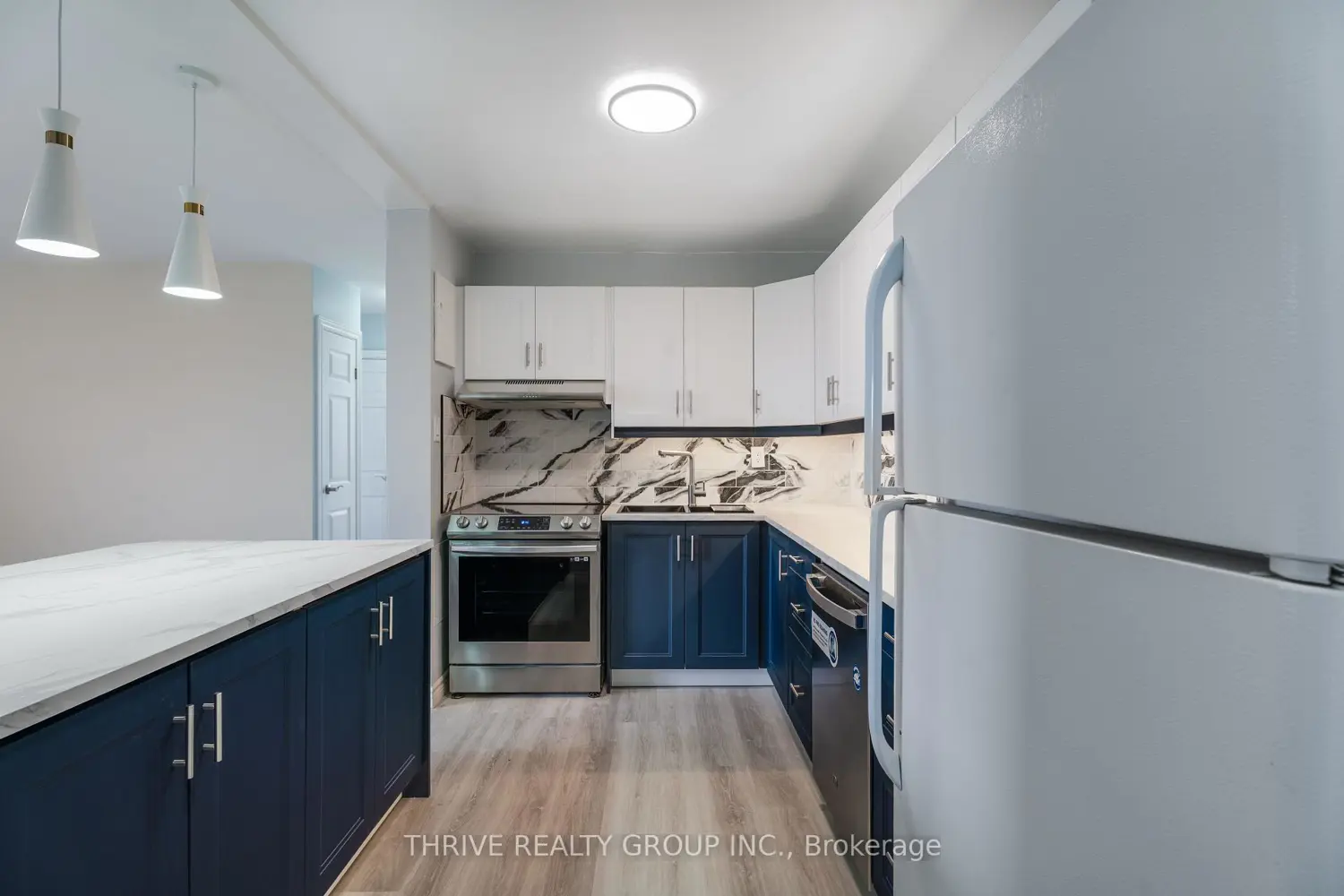 563 Mornington Avenue 610 photo 2