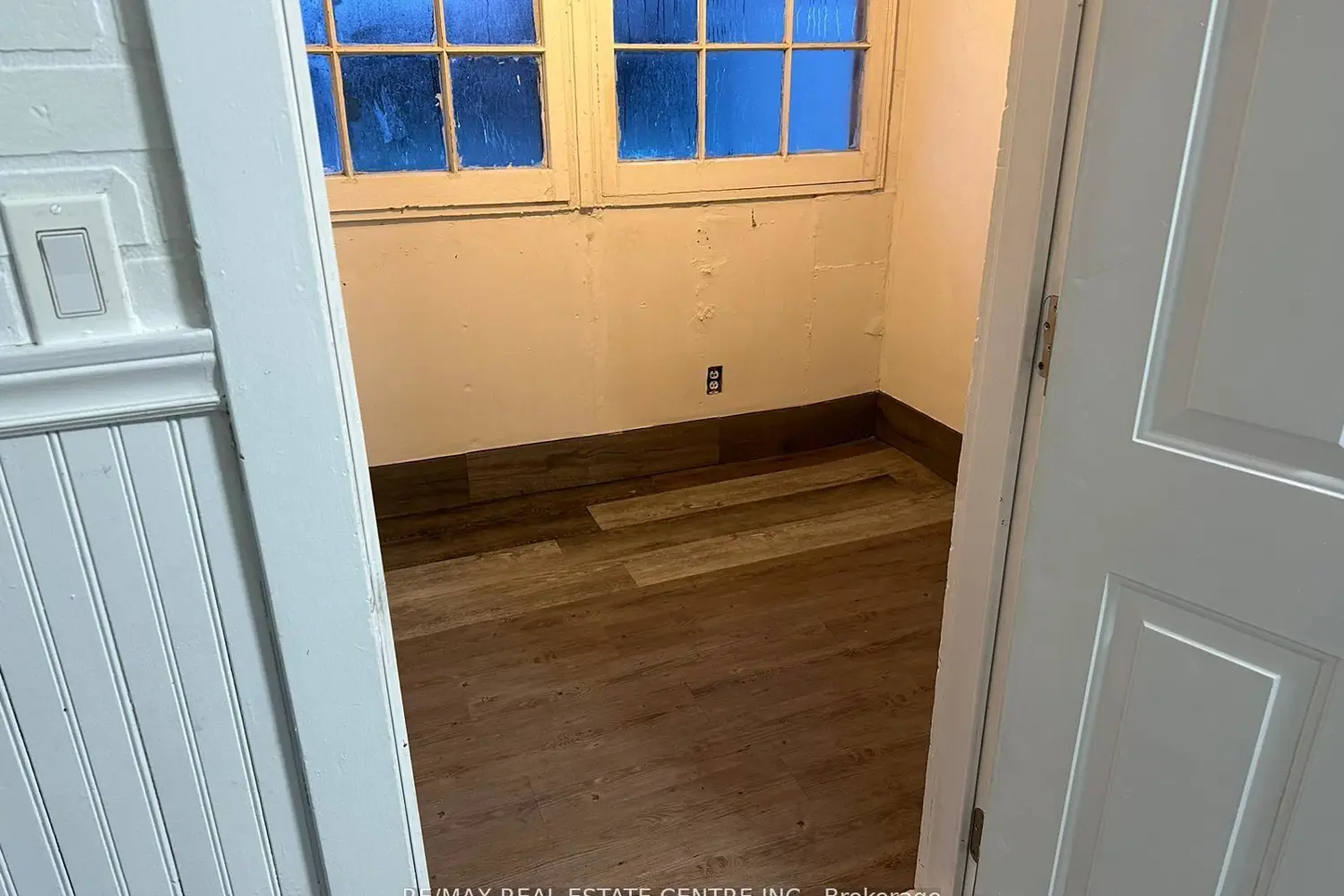 Additional image 3 of 18 Forks Road