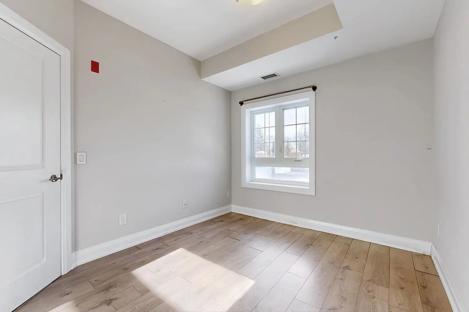 Additional image 10 of 481 Rupert Avenue 114