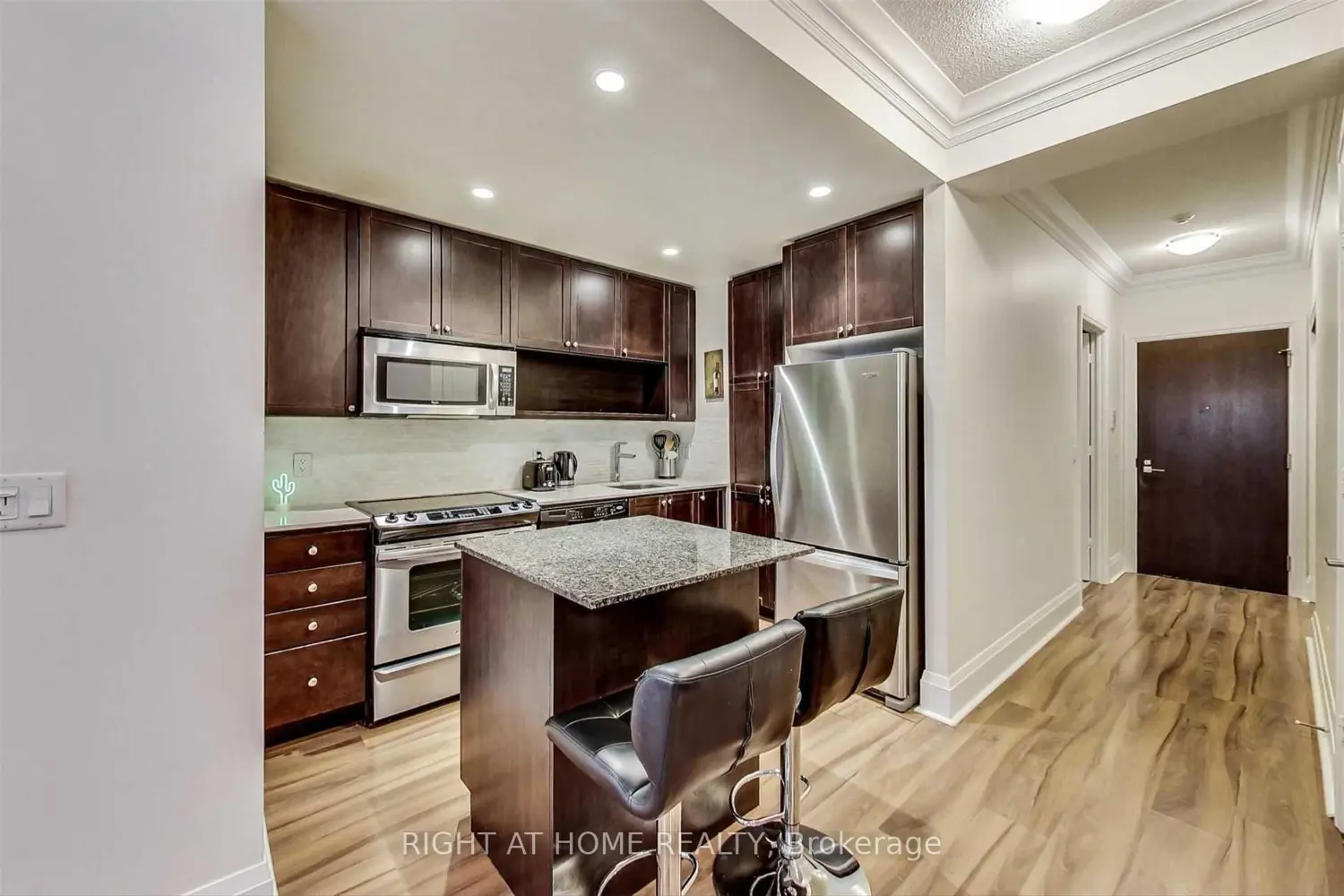 Additional image 5 of 100 Harrison Garden Boulevard 720