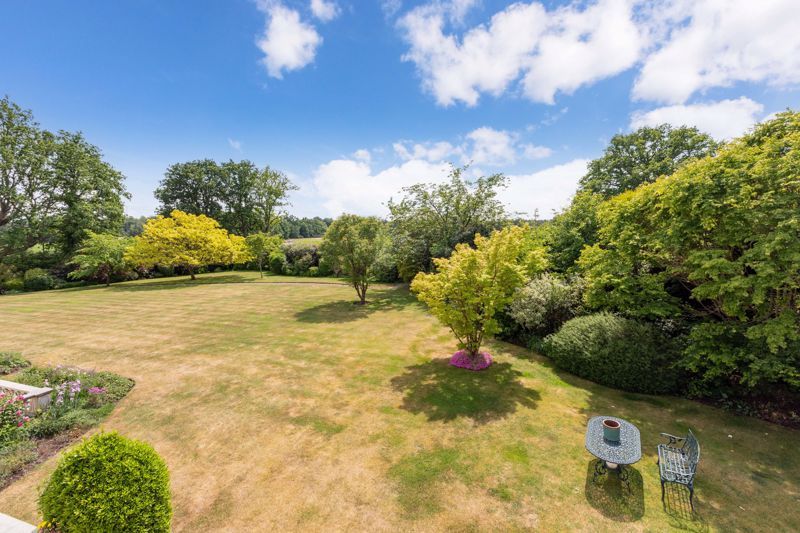 Additional image 4 of 3 bed flat to rentPriory Road, Ascot SL5
