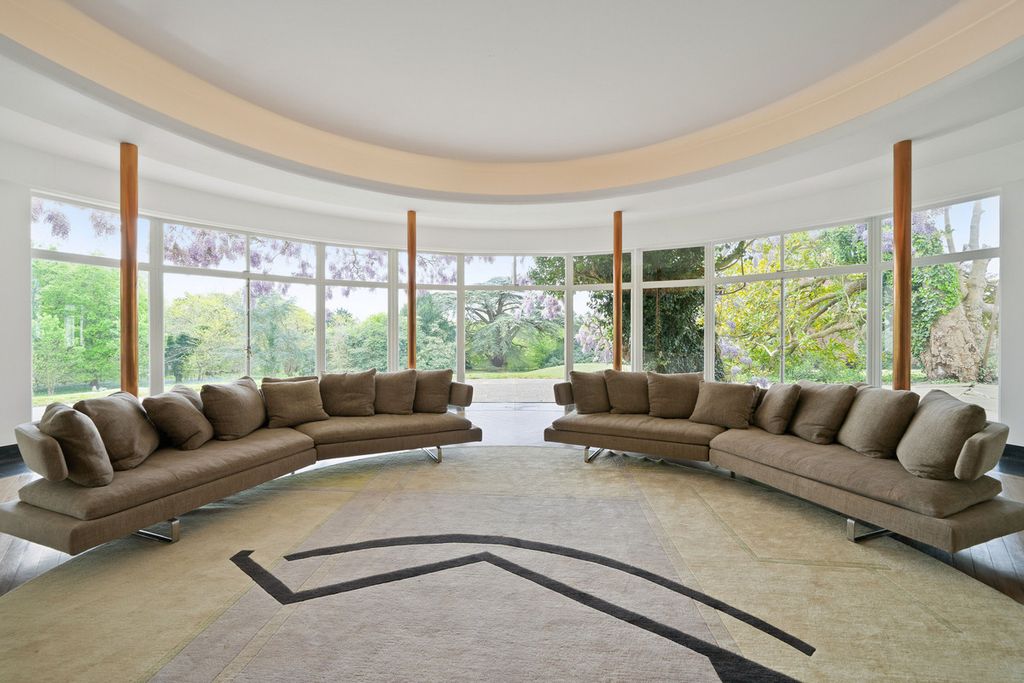 Additional image 6 of 6 bed country house to rentSt. Anns Hill Road, Chertsey KT16