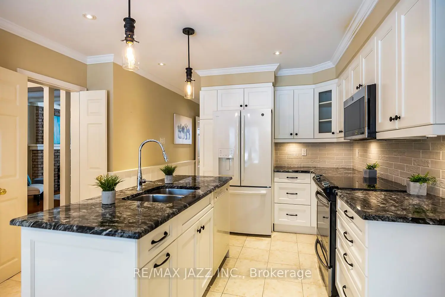 Additional image 9 of 233 Wellington Street