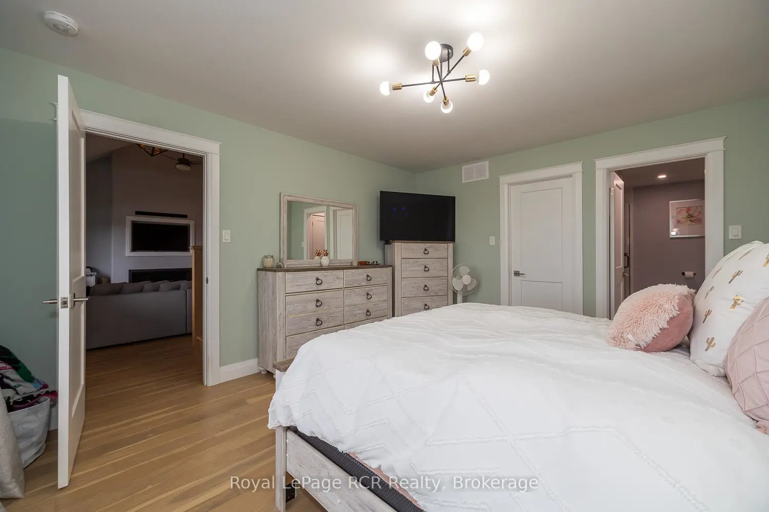 Additional image 8 of 133 Hawthorn Crescent